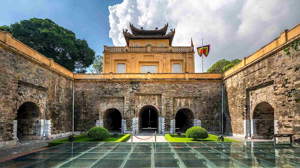 The majestic Doan Mon Gate of the Imperial Citadel of Thang Long, a symbol of Vietnam’s rich history and royal heritage